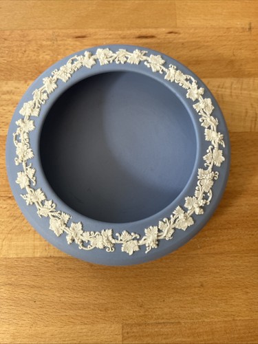 Vintage wedgwood pale - wedgwood, blue