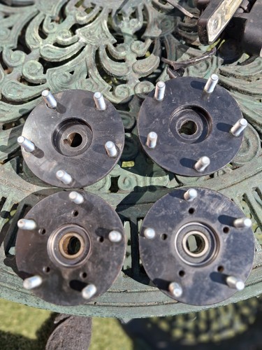 Full set hubs for a - hubs,