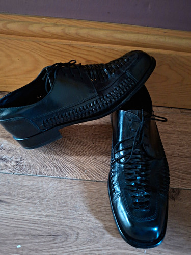 Barker black cut out - cut,