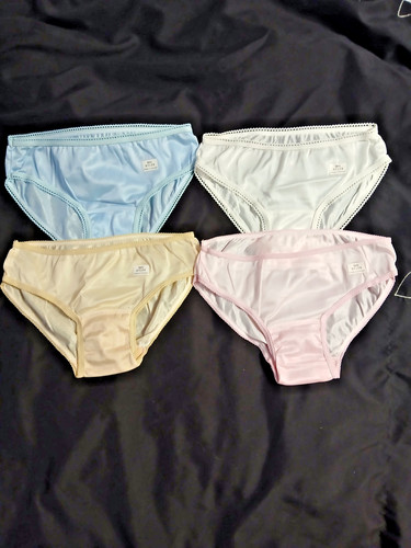 Vintage 1970s ultra glossy