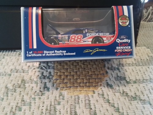 Nascar diecast revell - diecast,