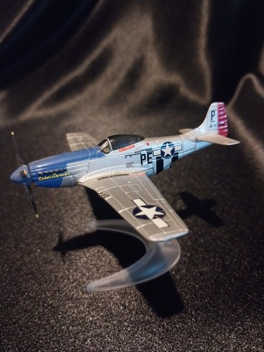 Corgi wwii 51d mustang - corgi,