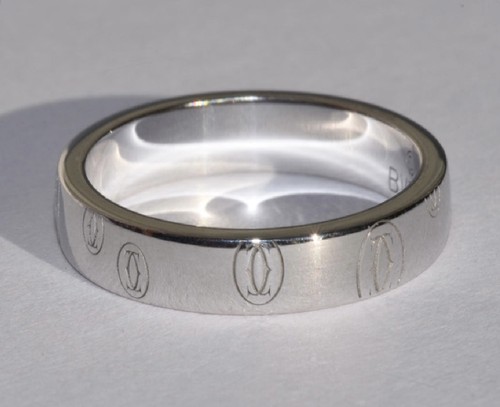 Cartier birthday ring 18k - cartier,