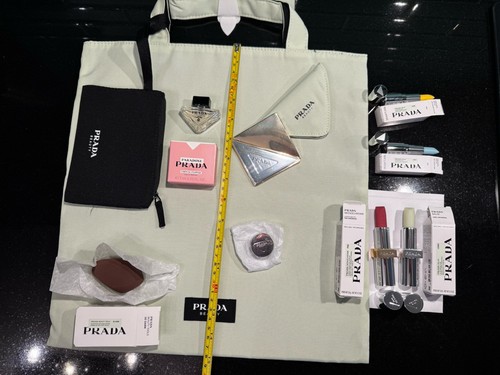 Prada gift set lipstick - prada,