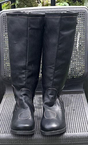 Motorcycle boots