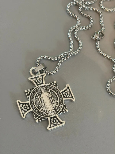 Silvertone necklace - , st