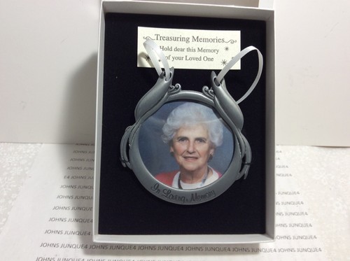 Treasuring memories photo - treasuring,