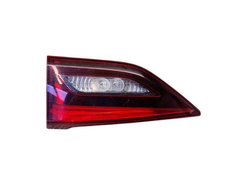 Toyota avensis rear - avensis, light