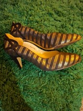 Vintage Black And Gold Heels