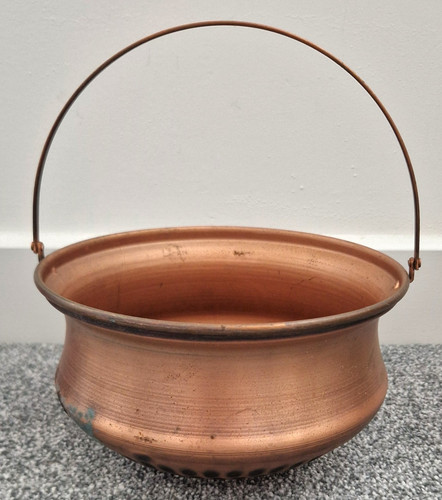Vintage copper cauldron - 🪙,