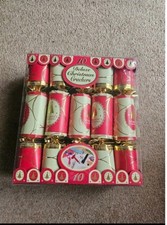 10 Deluxe Christmas Crackers
