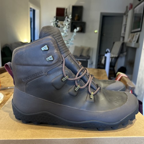 New boxed vivobarefoot - new, tracker