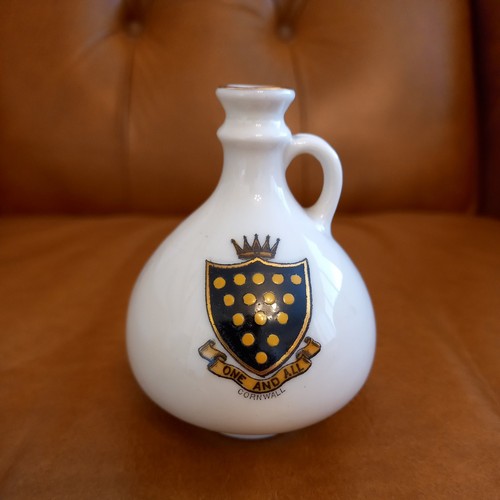 Goss crested china model - wh,