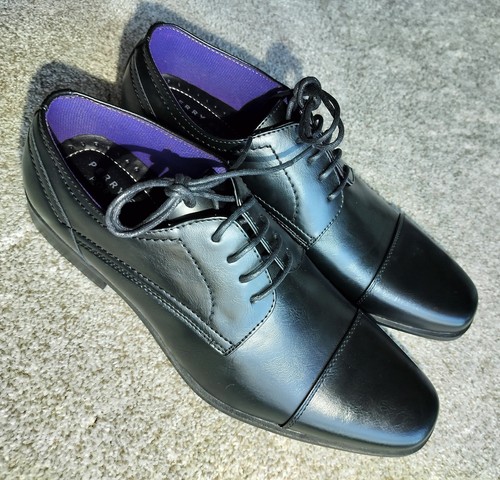 Perry ellis portfolio - ellis,
