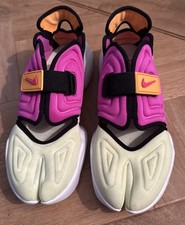 NIKE Aqua Rift Women's Trainers Volt Fuchsia Sandals UK Size 8. Brand new 