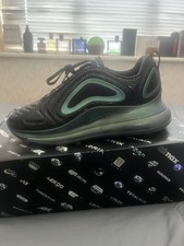 NIKE AIR MAX 720 Black