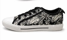 TU x Scion Womens Black Floral