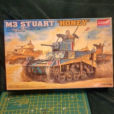 Academy 1/35 M3 Stuart 'Honey'