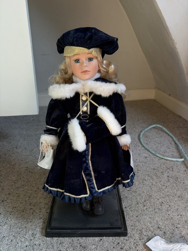 Regency fine arts doll - arts,