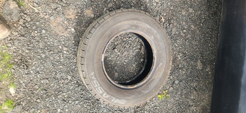 225 van tyre lassa - 225/70/15,