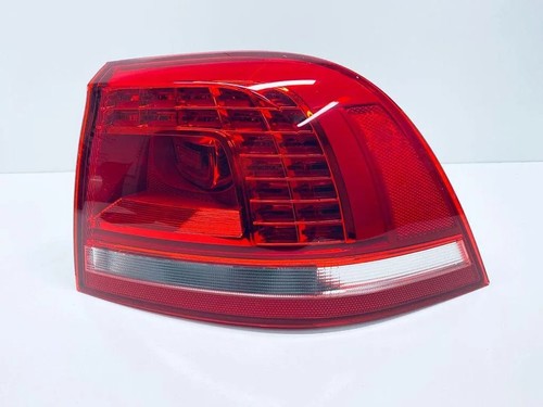 Touareg 7p5 rear right - rear,