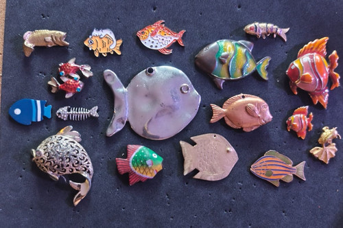 Lot fish brooches - brooches, pins