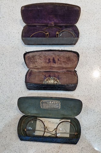 Pairs antique vintage - 3, antique/vintage