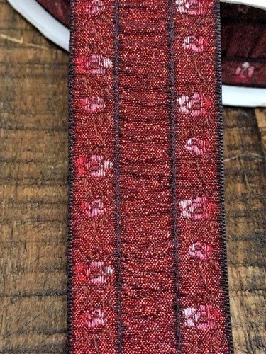 Laverslace red metallic floral - red,