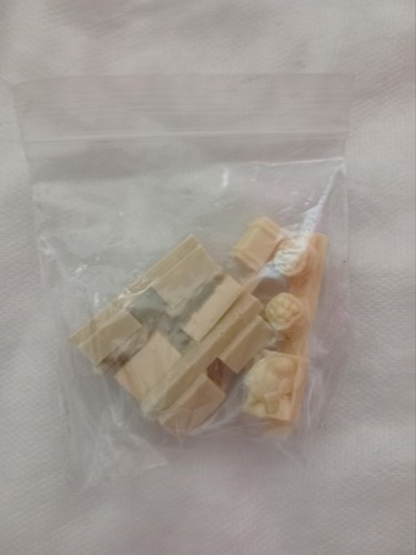 Unpainted resin diorama - unpainted,