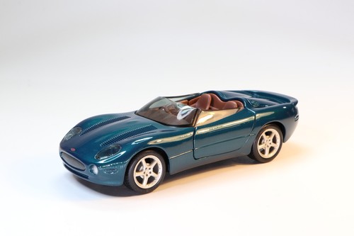 Maisto jaguar 180 green - jaguar,