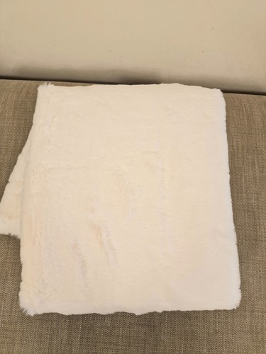 Throw next ivory soft - throw-next,