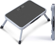 Single folding caravan - single, step