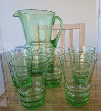 Vintage - Green Water Jug and 5 Glasses