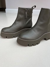 Russell and Bromley brand new chunky khaki leather boots size 38