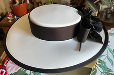 Whiteley White Womens hat