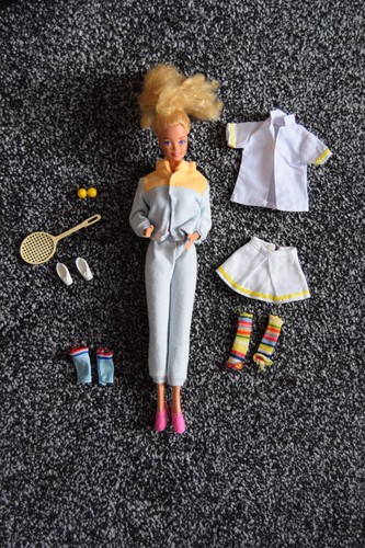 Vintage 1980s mattel barbie - mattel,
