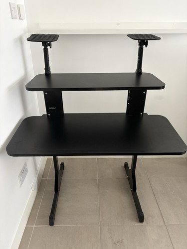 Sefour x15 stand - sefour, dj