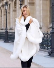 Cashmere Cape With Arctic Fox