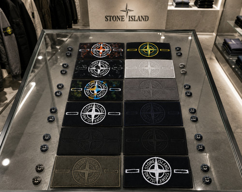 Authentic stone island badge - authentic,