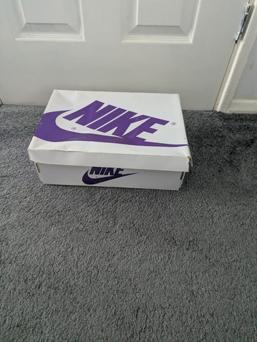 Empty nike - nike, jordan)