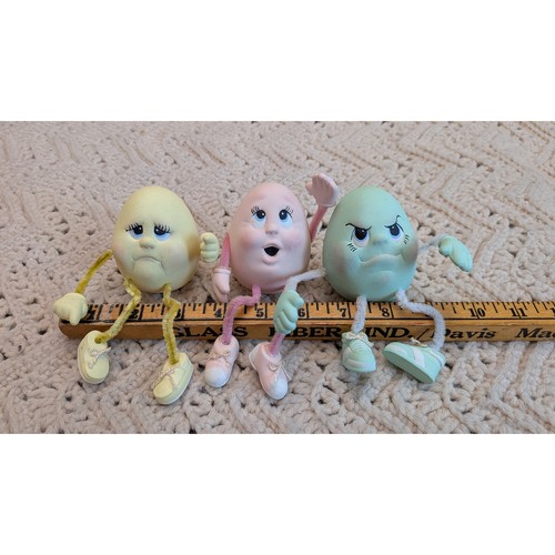 Vintage pastel easter egg - pastel,