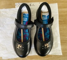 Brand New CLARKS Relda Sea K Girls Shoes BLACK LEATHER Size UK 13 Fit “F” EUR 32