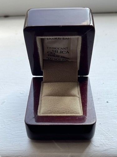 Luxury wooden ring box with - wooden,