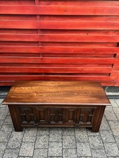 A WOOD BROTHERS OLD CHARM LIGHT OAK RUG MULE BLANKET CHEST LOG TOY BOX COFFER