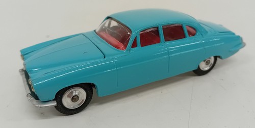 Corgi toys jaguar mark - toys,