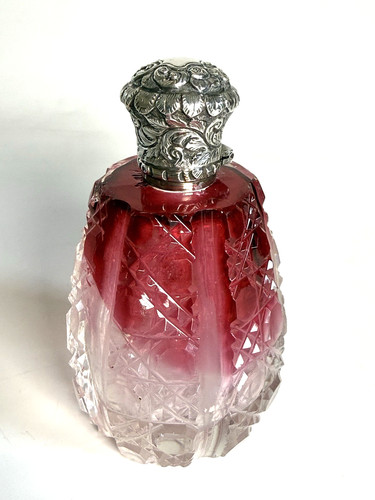 Pretty victorian red - pretty, /