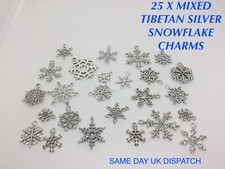 25 X TIBETAN METAL MIXED SNOWFLAKE CHRISTMAS CHARMS PENDANT JEWELLERY MAKING