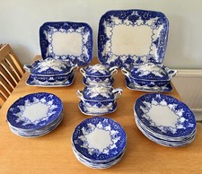 SAMUEL FORD LINCOLN POTTERY LONSDALE FLOW BLUE DINNER SERVICE