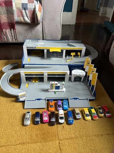 Renault toy garage play set - garage,