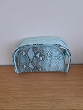 Primark washbag cosmetic - primark,